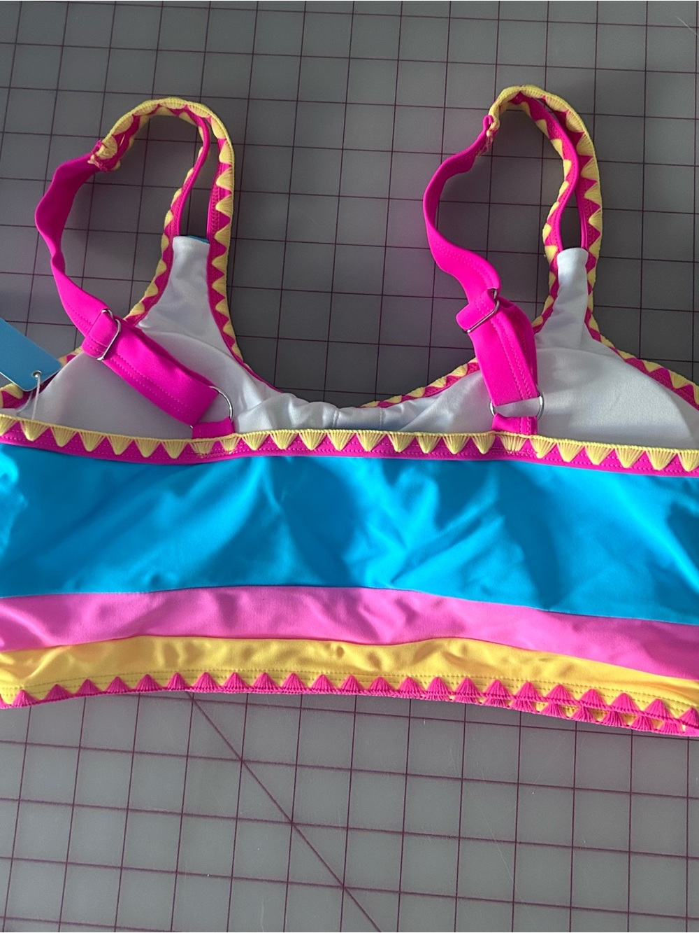 Popvil Colorblock Tank Bikini Set with Zigzag Trim - Picture 3 of 7